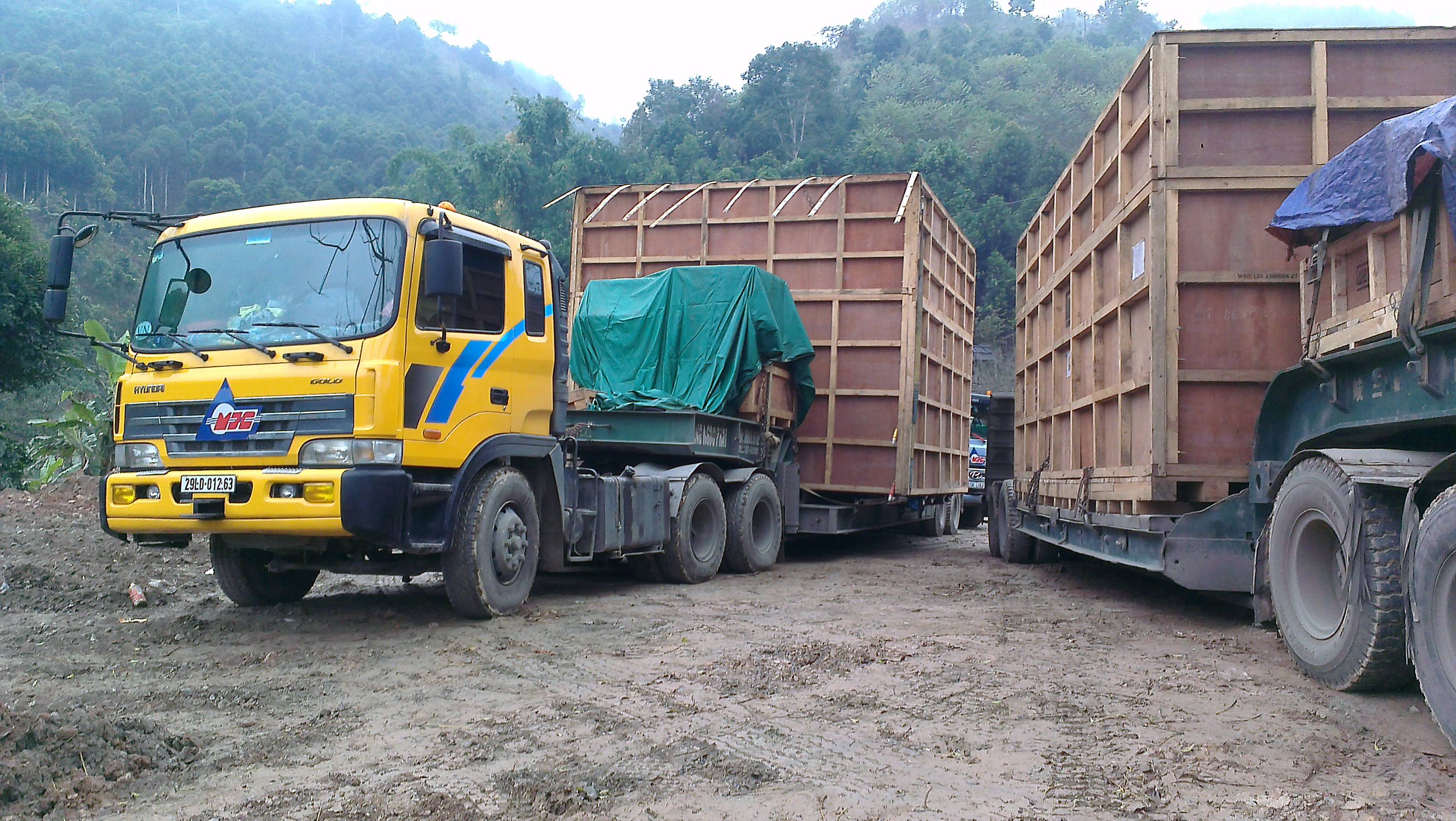 Transport hydro-mechanical equipment for Ngoi Hut 2 hydro power plant