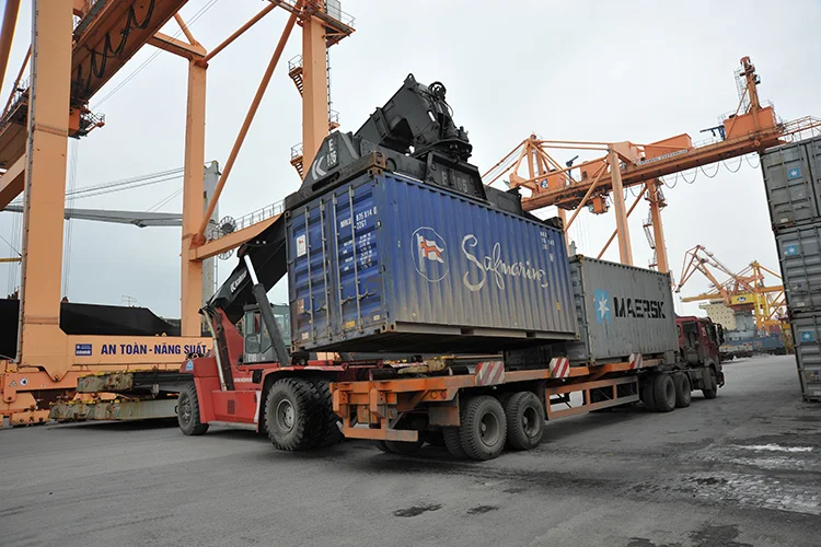 Container phải cân trước khi lên tàu biển